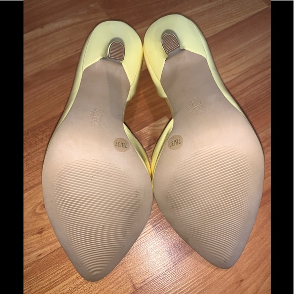 BCBG yellow patent leather high heels size 7 - Picture 4 of 5